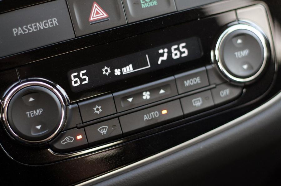  Mitsubishi Outlander 2014 года  (фото 12 из 136)